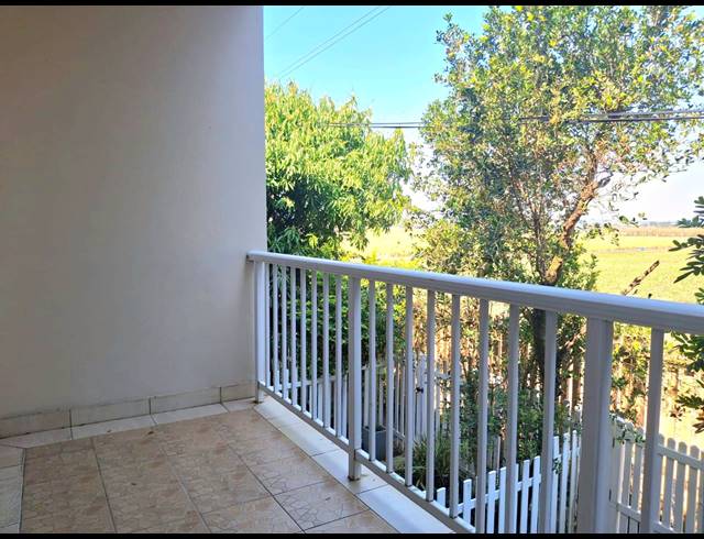 2 BEDROOM APARTMENT FOR SALE IN MANOR ESTATES